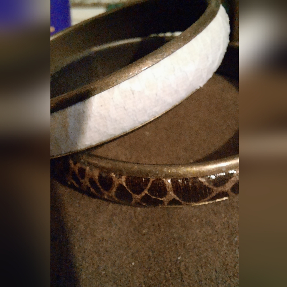 Pair Snakeskin Stackable Vintage Bangle Bracelets… - image 8